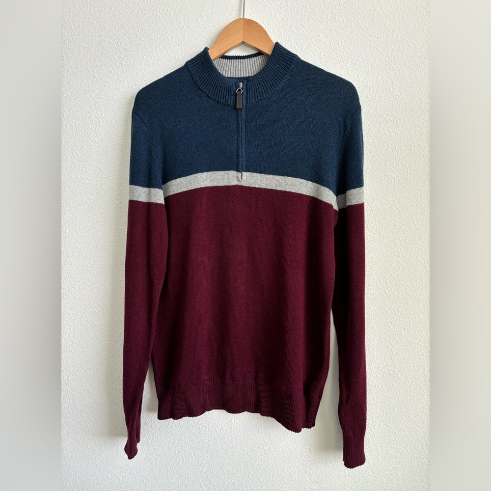 Men’s size Small quarter zip navy and maroon sweater